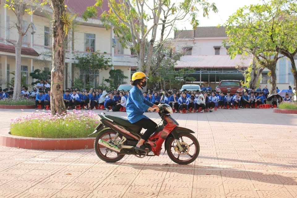 z7586059525355_4e769bf6baaa7a326245d0317f4727f6