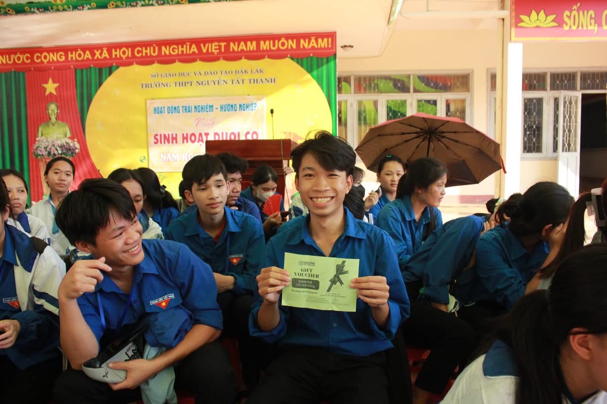 z7586059570024_0b4aaaa34786217b3fbf3be00d794f9e