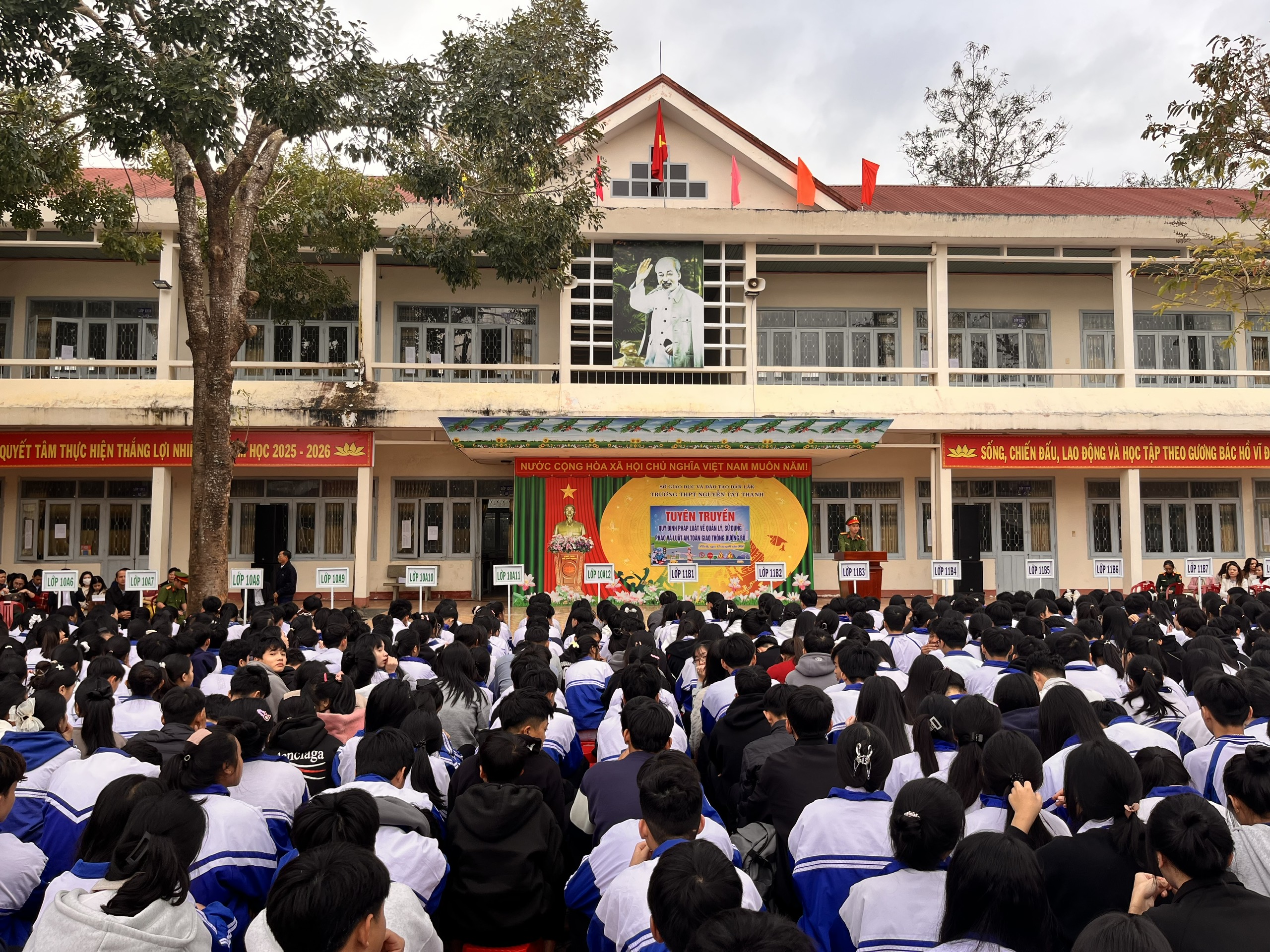 z7424812838137_6456db8aa9514e50cb573795303c3718