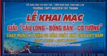 SÔI NỔI CÁC HOẠT ĐỘNG TD, TT CHÀO MỪNG KỶ NIỆM 40 NĂM NGÀY NHÀ GIÁO VIỆT NAM 20-11 TẠI TRƯỜNG THPT NGUYỄN TẤT THÀNH, HUYỆN M'DRĂK.